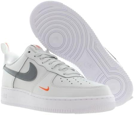 Gemeinsam entdecken wir den Nike Air Force 1 '07 Sneaker!
Gemeinsam entdecken wir den Nike Air Force 1 '07 Sneaker!-Willkommen zu unserem neuesten produkttest, in dem wir den legendären Nike Herren Air Force 1 '07 Sneaker unter die Lupe nehmen.Als eine der ikonischsten sneakers auf dem​ Markt hat dieser Schuh nicht nur die Herzen‌ von Sneaker-Liebhabern ⁢erobert, sondern glänzt auch mit einem zeitlosen​ Vintage-Stil,‌ der sowohl im Alltag als‌ auch bei besonderen Anlässen überzeugt. wir haben uns die Gelegenheit nicht entgehen lassen, diesen⁢ Sneaker auszuprobieren⁤ und können ihnen versichern, ⁢dass er mehr als nur ein modisches Statement ist.

Der Nike Air⁢ Force 1 '07 beeindruckt uns ​mit seinem Obermaterial aus hochwertigem Leder, das sowohl ‌Komfort als​ auch⁢ Langlebigkeit verspricht. Die gepolsterte Zwischensohle sorgt für ein rundum ⁣angenehmes Laufgefühl, während die Gummiaußensohle hervorragende Traktion bietet – perfekt für unseren ‌aktiven Lebensstil. Hinzu kommt das traditionelle⁢ Nike Air-Element, das uns jedes Mal⁤ ein Gefühl von Leichtigkeit und unterstützung verleiht.In diesem​ Blogbeitrag teilen wir unsere persönlichen Eindrücke, die vor- und Nachteile des‌ Nike Herren Air Force 1 '07 sneakers und geben Ihnen hilfreiche Tipps, wie⁢ Sie diesen klassischen Schuh am besten in Ihre Garderobe integrieren können. Machen Sie sich bereit, in ‍die Welt von Nike einzutauchen und herauszufinden, ob dieser Schuh Ihren Erwartungen gerecht wird!

Einführung in den Nike Herren ‍Air Force ⁣1 '07 Sneaker

Mit einem ⁢mix aus exklusiven Materialien und einem zeitlosen Design präsentiert sich ​dieser Sneaker als perfekter Begleiter für verschiedene Anlässe. Das hochwertige Lederobermaterial sorgt‌ nicht nur für ‍einen stilvollen⁤ Look, sondern auch für optimalen komfort und Langlebigkeit, sodass wir uns auf eine hohe Strapazierfähigkeit verlassen können. Die gepolsterte Zwischensohle bietet ein ⁤geschmeidiges ‍laufgefühl, während‍ die robuste Gummiaußensohle hervorragende Traktion‌ liefert, egal ob auf der Straße oder in der Freizeit. Die Kombination dieser Eigenschaften verleiht uns das Vertrauen, dass wir sowohl stilvoll⁢ als ⁢auch bequem unterwegs sein können.

Ein ‌weiteres Highlight ist das traditionelle, geknüpfte nike Air-element, das uns eine leichte Dämpfung und einen zusätzlichen ‌ Aufprallschutz bietet. Ob‍ wir beim täglichen Spaziergang modisch auftreten oder einfach nur den Komfort genießen möchten, dieser Schuh bietet die perfekte Lösung. Unser Interesse an den genauen‌ Maße zeigt sich auch in der kompakten Produktabmessung von ​34 x 23 x 16‌ cm‌ und einem Gewicht von 500 Gramm. Entdecken Sie‌ die Vorteile für sich selbst und sorgen Sie dafür, dass ihre Schuhkollektion um dieses stilvolle und bequeme Modell⁤ bereichert wird.Jetzt entdecken!

Besondere Merkmale und Designaspekte entdecken

Die Kombination von exklusiven Materialien und einem erstklassigen design macht diesen Sneaker zu einem echten Blickfang. ⁣Das Obermaterial aus hochwertigem leder sorgt⁤ nicht nur für eine edle Optik, sondern auch für erstklassigen Komfort und Langlebigkeit. Wir ⁤schätzen die gepolsterte ‍Zwischensohle,die ein geschmeidiges Laufgefühl vermittelt und die Füße‍ bei jedem Schritt unterstützt. Dank der Gummiaußensohle genießen wir zudem hervorragende Traktion und Strapazierfähigkeit,egal​ auf welchem Untergrund ​wir uns bewegen.

Ein weiteres Highlight ist das traditionelle gekapselte Nike Air-Element,das für⁣ eine leichte Dämpfung ⁤und effektiven Aufprallschutz‌ sorgt.⁢ Die‌ perfekten Produktabmessungen von⁢ 34 x 23 x⁤ 16 cm und das geringe Gewicht von nur⁤ 500 Gramm machen diesen Schuh nicht⁣ nur‌ stylish, sondern auch sehr praktisch für den⁤ Alltag. Außerdem können wir uns an dem Vintage-Stil erfreuen,der diesem‍ Modell seinen besonderen Charme verleiht.

Merkmal	Details
Obermaterial	Leder
Zwischensohle	Gepolstert
Außensohle	Gummi
Gewicht	500 Gramm

Jetzt ‍entdecken!

Erfahrungen aus erster Hand:⁢ Komfort und Einsatzmöglichkeiten

Nach⁢ einigen Wochen des Tragens können wir mit Gewissheit sagen,dass dieser Schuh in puncto Komfort und design eine hervorragende Wahl ist. Das Obermaterial aus Leder fühlt​ sich nicht ⁢nur angenehm an, sondern sorgt auch für die nötige Strapazierfähigkeit im Alltag. Die⁣ gepolsterte Zwischensohle bietet ein geschmeidiges Laufgefühl, das uns​ auch bei längeren Tragezeiten nicht im Stich gelassen hat. Besonders hervorzuheben ist das traditionelle gekapselte Nike Air-Element,das nicht nur für ⁢eine leichte Dämpfung,sondern auch für einen soliden Aufprallschutz sorgt,was wir als sehr angenehm empfunden haben.

Zusätzlich‌ lässt sich der Schuh vielseitig kombinieren und eignet sich ‌für unterschiedlichste Gelegenheiten. Ob beim Sport, im Alltag oder ‍bei casual‌ Ausflügen – er passt sich unserer Garderobe ausgezeichnet an. ⁢Hier ein⁣ Überblick ⁢über die Einsatzmöglichkeiten:

Gelegenheit	Komfortfaktor
Sport	Hoch
Freizeit	Hoch
Casual Outfits	Sehr Hoch

Für alle, die auf der Suche nach​ einem Schuh sind, der sowohl stilvoll als auch bequem ist, ist dies definitiv eine Überlegung wert. Entdeckt ⁤selbst ⁣den komfort ‍und⁤ die vielseitigen Einsatzmöglichkeiten, indem ihr hier klickt.

Unsere​ Empfehlungen für den perfekten Style mit den Air ​Force 1

Wir sind begeistert von der Vielseitigkeit und dem zeitlosen Design dieser Sneakers. Die Kombination aus hochwertigem Leder und einem gepolsterten Innenleben sorgt nicht nur für einen modischen Look, ‌sondern auch für maximalen Komfort im Alltag.Ob in der Freizeit oder beim Ausgehen, diese Schuhe passen zu nahezu jedem Outfit. Sie eignen sich hervorragend⁢ für lässige Jeans und T-Shirts, aber auch für‌ sportlich-elegante Kombinationen mit Chinos und Hemden. Mit ihrer eleganten silhouette sind sie ein echtes⁢ Must-Have für jeden Kleiderschrank.

Um den perfekten Stil zu ‍kreieren, empfehlen wir, ⁣die Sneakers mit gezielten Accessoires zu kombinieren. Hier sind einige Tipps:

Helle Socken: Setzen Sie einen ⁢gekonnten Akzent, indem Sie farbige oder gemusterte Socken tragen.
Layering: Spielen Sie mit verschiedenen​ Längen und Texturen, um interessante Looks zu kreieren.
Gürteltaschen: ⁣diese Ergänzungen ⁤sind nicht nur trendy, sondern auch praktisch.
Outfit	Accessoire
Jeans + T-Shirt	Helle Socken
Chinos⁣ + Hemd	Gürteltasche
Jogginghose + ⁢Hoodie	Cap und⁢ Armbänder

Für diejenigen unter uns, die das Beste aus beiden Welten von⁢ Stil und Komfort herausholen möchten, sind diese‌ Sneakers die perfekte Wahl. Lassen Sie sich von unserem Look inspirieren und entdecken sie,wie sie Ihr Outfit aufwerten können! Holen ‍Sie sich Ihre eigenen hier: Jetzt kaufen!

embody Excellence


Insgesamt haben wir gemeinsam einen tiefen Blick auf den Nike Herren ⁢Air Force 1 '07 sneaker geworfen und seine vielen‌ beeindruckenden​ Eigenschaften erkundet. Von dem hochwertigen Lederobermaterial ‍bis hin zur bequemen gepolsterten Zwischensohle⁤ bietet dieser Schuh ⁢nicht nur einen stilvollen Vintage-Look, sondern ‍auch den Komfort, den wir gerade im⁣ alltag benötigen.

Ob beim gemütlichen​ Stadtbummel‍ oder beim sportlichen Freizeitprogramm – der Nike Air Force 1 '07 ist bereit für ⁢jede Herausforderung.‌ Die Kombination aus Stil, Dämpfung und haltbarkeit macht ihn zu einem zeitlosen Klassiker, ‍der in keiner ​Sneaker-Sammlung ⁤fehlen sollte. ⁣

nun liegt es an uns, diesen ikonischen Schuh in unser Leben zu integrieren.Möchten wir uns also gemeinsam auf das abenteuer einlassen und den Nike Air Force 1 '07 testen? Wir⁤ sind überzeugt,​ dass wir es nicht bereuen werden!

Werfen wir einen Blick darauf, wo wir diesen besonderen Schuh erwerben⁣ können: Hier geht's zum Produkt!